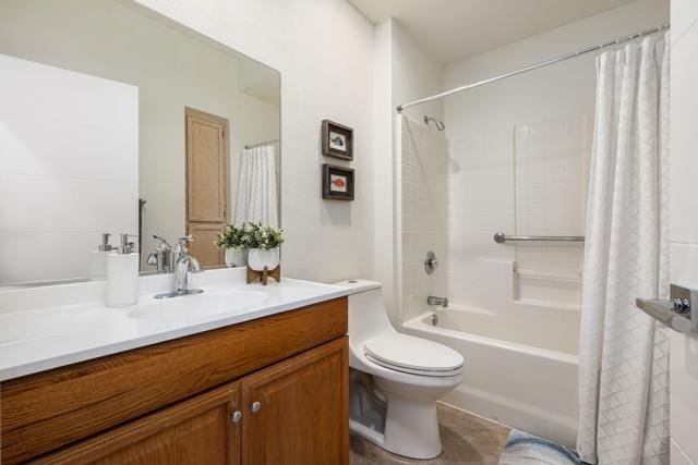 78902 Chardonnay Way, Palm Desert CA: https://media.crmls.org/mediaz/d0a69163-bad4-48b0-8719-74c0e192d144.jpg