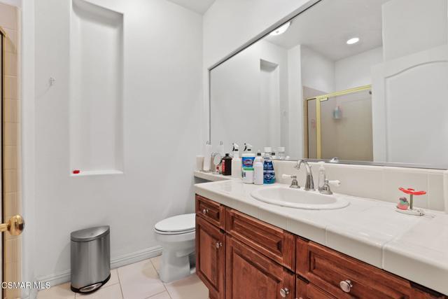 20253 ViA Galileo, Porter Ranch CA: https://media.crmls.org/mediaz/d0a7325d-860f-4365-aa5a-e83cf7effbdd.jpg