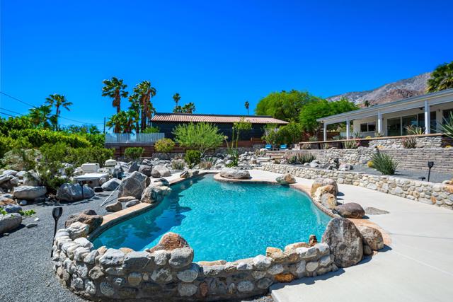 2360 N Palermo Drive, Palm Springs CA: https://media.crmls.org/mediaz/d0a805fe-6662-47b8-b9db-1dcda917d5cd.jpg