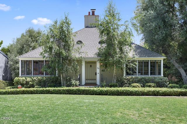 818 Huntington Garden Drive, San Marino CA: https://media.crmls.org/mediaz/d0a82acf-9f37-4b18-a19a-d98a8787bcd2.jpg