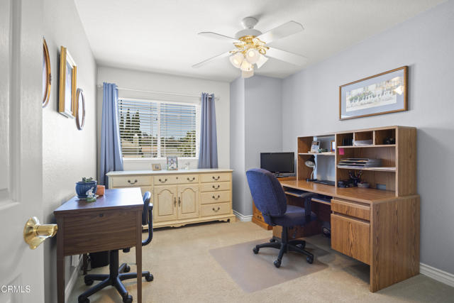 5084 Via Calderon, Camarillo CA: https://media.crmls.org/mediaz/d0a87f77-13b1-4a66-b035-0b4a4fbad23d.jpg