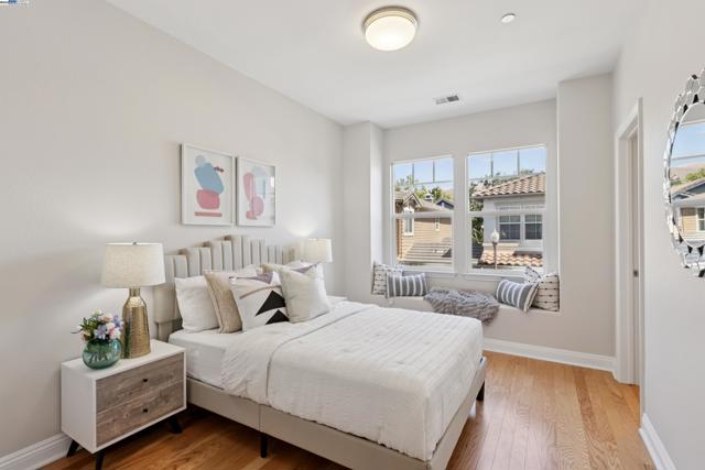 49199 Honeysuckle Ter, Fremont CA: https://media.crmls.org/mediaz/d0a8eb17-7351-4988-961d-1bb21eaaacbe.jpg