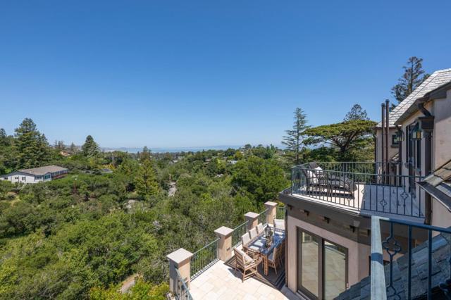 30 Drayton Road, Hillsborough CA: https://media.crmls.org/mediaz/d0a91e6d-ef8c-4a0c-b7cc-dae0f1d18229.jpg