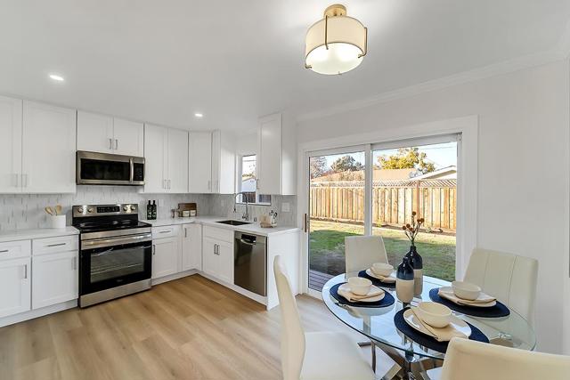 527 Maple Avenue, Milpitas CA: https://media.crmls.org/mediaz/d0a998b7-1e0b-4096-ad88-af20b5eab6d3.jpg