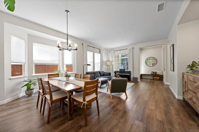 2710 Valleycreek Drive, Chula Vista CA: https://media.crmls.org/mediaz/d0a9edb7-2d91-4fc9-9fbe-49e82e7629b4.jpg