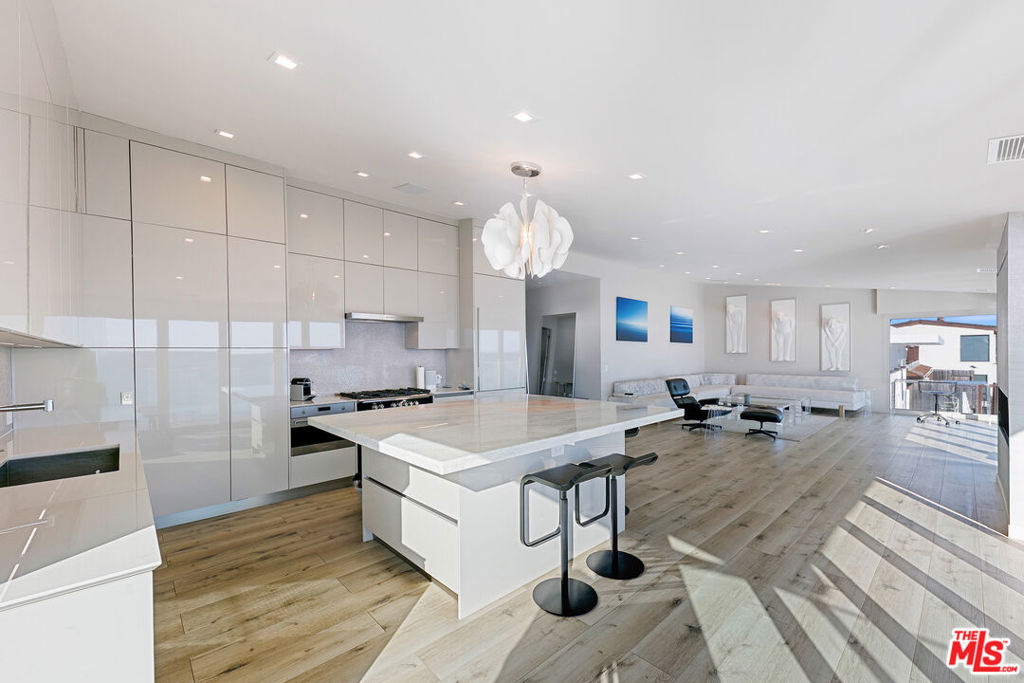 MLS #26975843 image #5