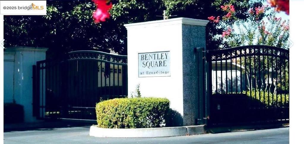 1205 Albrighton Drive