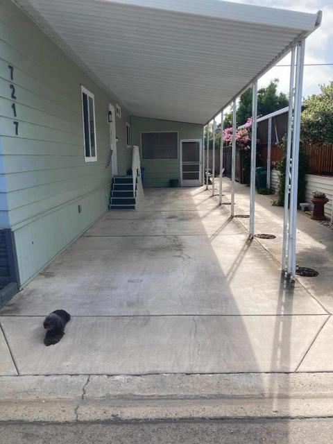 7217 San Luis Street, Carlsbad CA: https://media.crmls.org/mediaz/d0ab1242-9e9f-4f0a-935c-53aabb348182.jpg