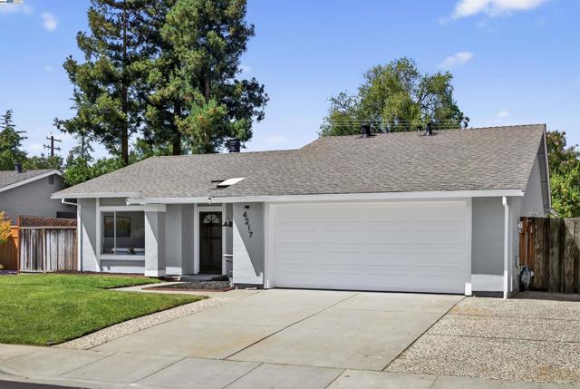 4217 Waycross Ct, Pleasanton CA: https://media.crmls.org/mediaz/d0ab849d-aeb9-455a-b591-e82cbc2881a5.jpg