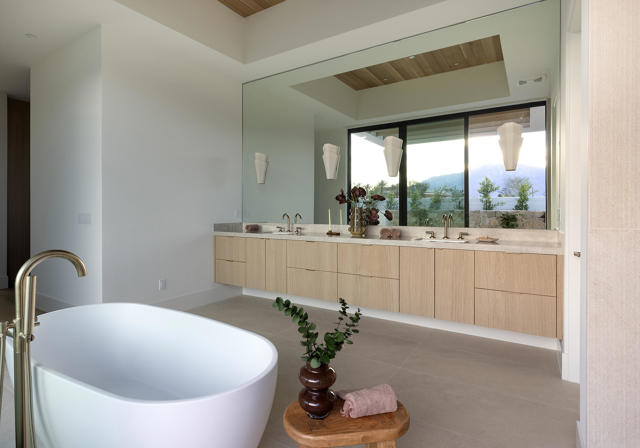 Image 26 of 50 For 3 Sanctuary Way