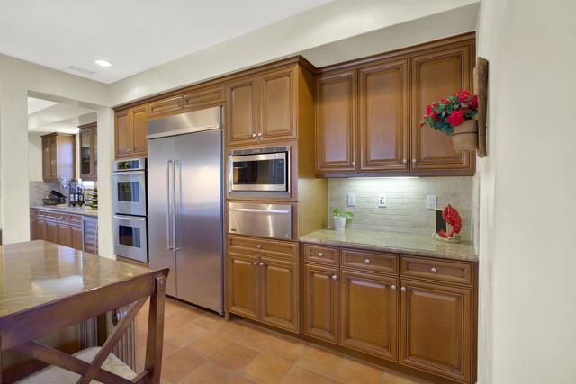 11443 Stockwood Cove, San Diego CA: https://media.crmls.org/mediaz/d0ac13ee-746d-46c7-a13e-d9923cad572a.jpg