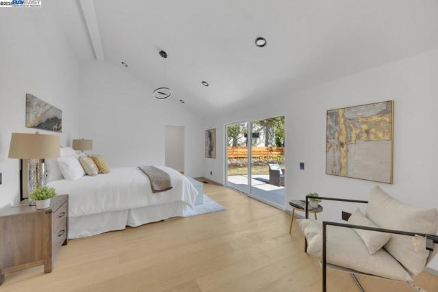 560 Old Orchard Drive, Danville CA: https://media.crmls.org/mediaz/d0ac54bc-7253-4eca-a1e4-216b81900af8.jpg