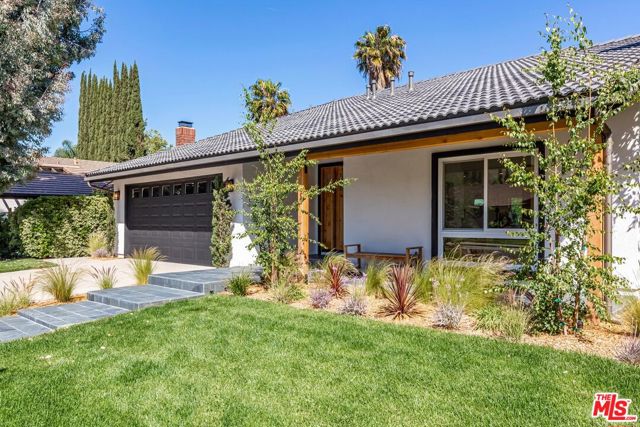 2024 ROSEBAY Street photo 2