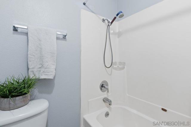 14102 Tricia St, Poway CA: https://media.crmls.org/mediaz/d0ada6d3-87ef-4bc3-9f22-da8b9acd9373.jpg
