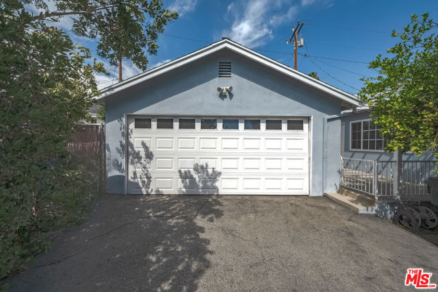 3141 Fairmount Avenue, La Crescenta CA: https://media.crmls.org/mediaz/d0ade61d-c177-45ee-bcea-a0a65031ee34.jpg