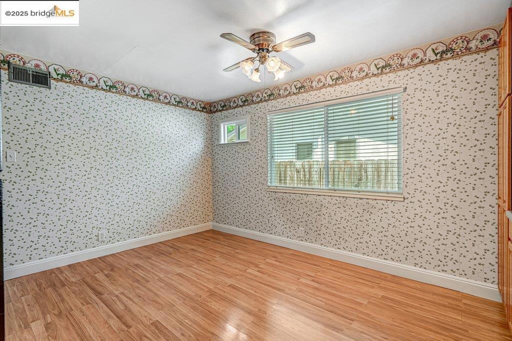 https://media.crmls.org/mediaz/d0af05e0-613a-4cc3-888e-84b71723a9ca.jpg?preset=X-Large