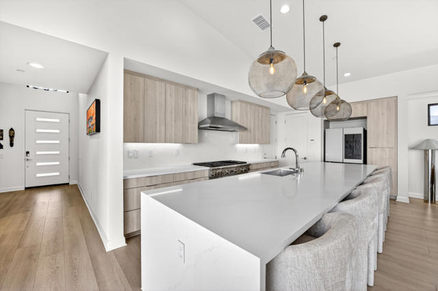 795 Obsidian W Loop, Palm Springs CA: https://media.crmls.org/mediaz/d0af7e65-fff8-4c64-ad5c-a21dc898274e.jpg