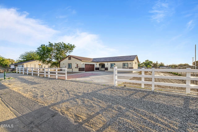 Detail Gallery Image 2 of 35 For 40719 E 171st Street St, Lake Los Angeles,  CA 93535 - 4 Beds | 2 Baths