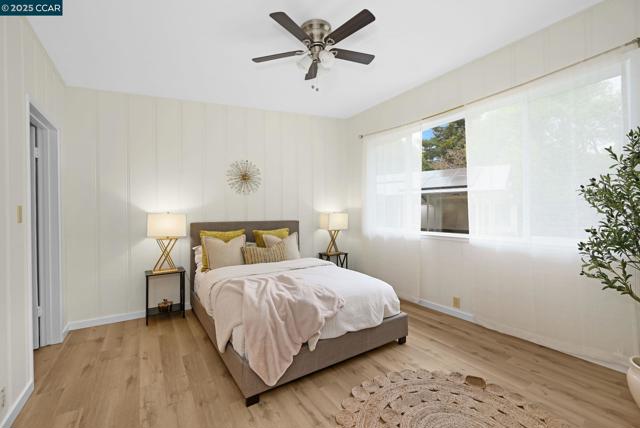 2326 Estrella Ct, Pinole CA: https://media.crmls.org/mediaz/d0b0a7c6-e063-48b6-9020-00b23d9a7694.jpg