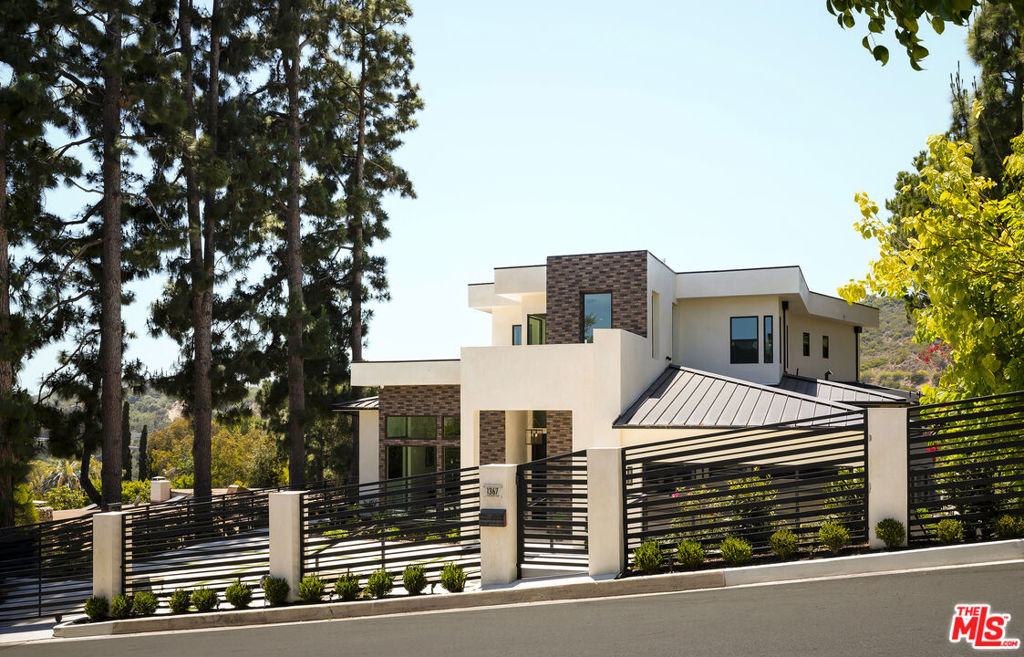 1367 Casiano Road — Modern