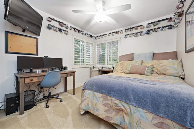 10976 Pallon Way, San Diego CA: https://media.crmls.org/mediaz/d0b0bd85-0dee-4241-923a-47dc9529154a.jpg