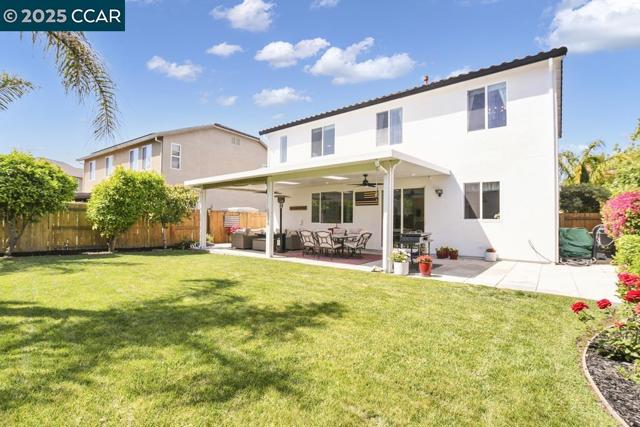 369 Myrtle Ln, Oakley CA: https://media.crmls.org/mediaz/d0b13a00-f38b-4b49-995a-fce63a4cfdf2.jpg