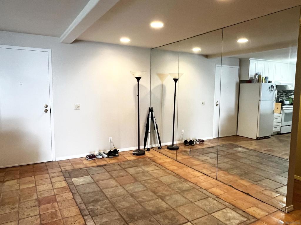 8332 Regents Rd - photo 10