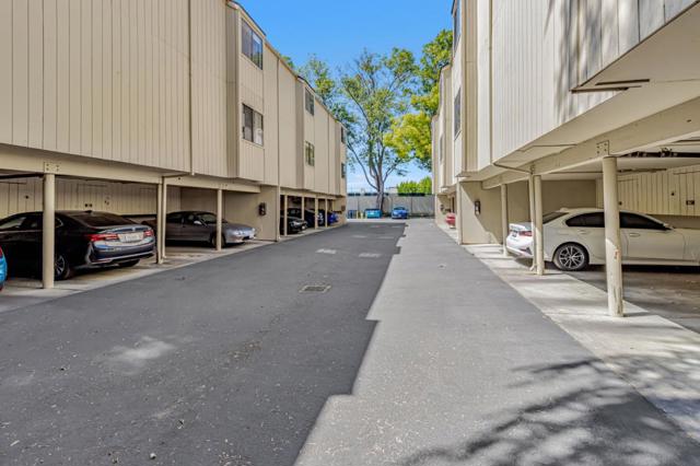 3033 Kaiser Drive, Santa Clara CA: https://media.crmls.org/mediaz/d0b2e6d0-871a-49ba-ae03-d5746c1e88c8.jpg
