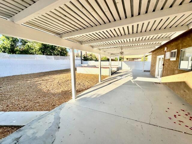 Image 29 of 44 For 73073 Santa Rosa Way