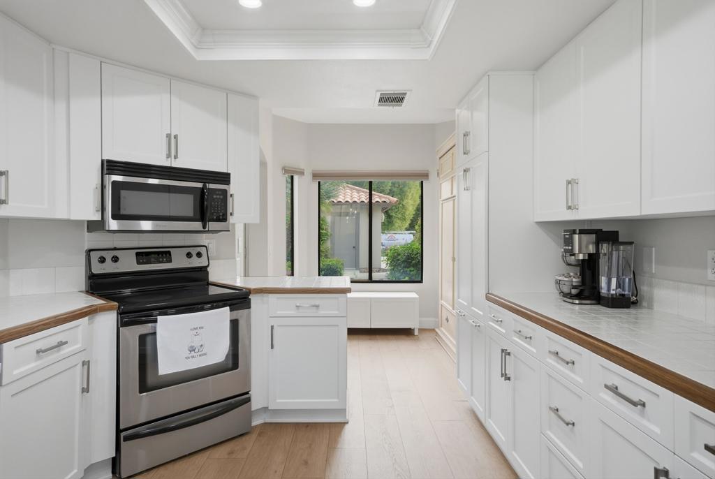 MLS #219138706DA image #2