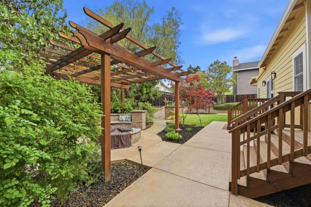 1129 Foxhurst Way, San Jose CA: https://media.crmls.org/mediaz/d0b714f7-5245-412d-9fde-45b10ddc0e84.jpg