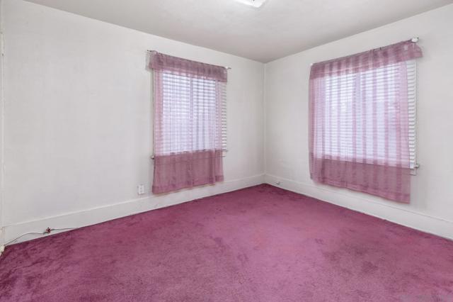2925 Franklin Ave, San Diego CA: https://media.crmls.org/mediaz/d0b8db82-c71a-4f3a-962a-2440ca1b9219.jpg
