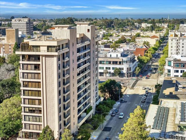 40 W 3rd Avenue, San Mateo CA: https://media.crmls.org/mediaz/d0b8fc2b-5bde-4919-9c78-351816bd6a07.jpg