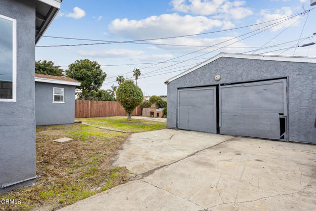 Image 3 for 1039 S Exmoor Ave, Compton, CA 90220