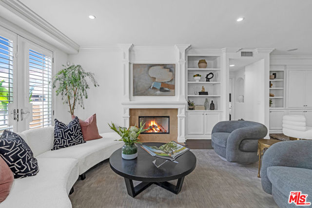 143 N Arnaz Drive, Beverly Hills CA: https://media.crmls.org/mediaz/d0b9c5a2-3a2f-4156-b029-dc9d05e5faac.jpg