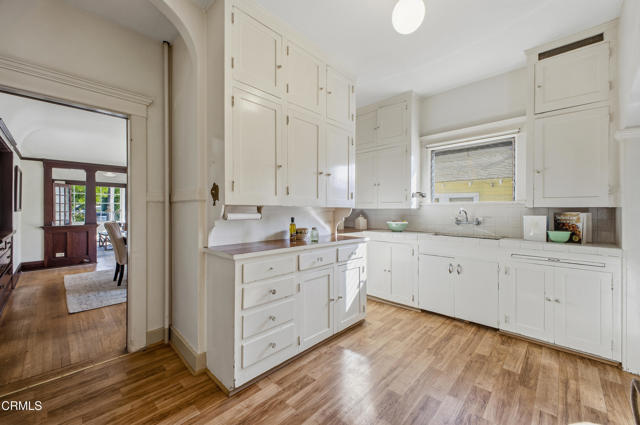 Detail Gallery Image 16 of 43 For 825 N Bushnell Ave, Alhambra,  CA 91801 - 4 Beds | 2 Baths