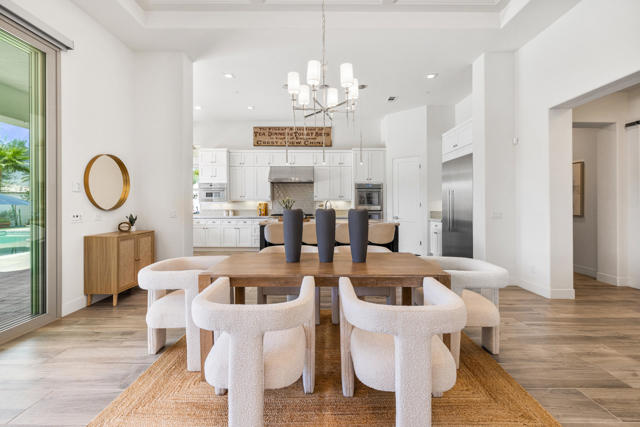 81350 Merv Griffin Way, La Quinta CA: https://media.crmls.org/mediaz/d0bc0fc0-7f6b-4992-9c8a-6a413d70a812.jpg