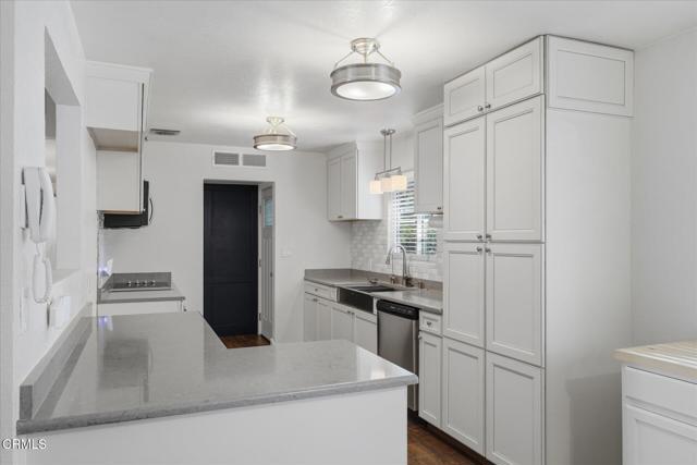 Detail Gallery Image 4 of 41 For 51375 Dorstan Dr, Oakhurst,  CA 93644 - 2 Beds | 1 Baths