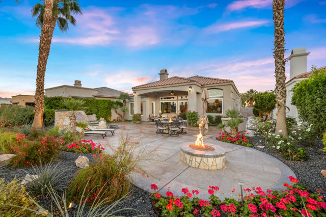 50605 Verano Drive, La Quinta CA: https://media.crmls.org/mediaz/d0bca6ca-d824-4530-ba32-52cf19be9b31.jpg