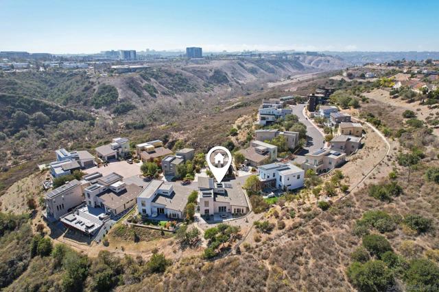 5970 Shaw Lopez Row, San Diego CA: https://media.crmls.org/mediaz/d0bcd717-a7ce-4c42-a9de-ca768a9c2b5f.jpg