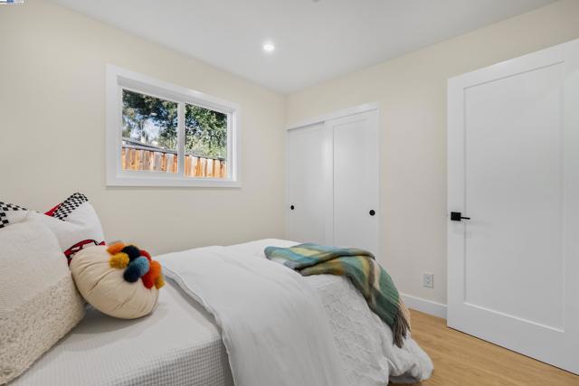 474 Oliver St, Milpitas CA: https://media.crmls.org/mediaz/d0be4815-5a91-44af-b75a-f4ac39286b5d.jpg