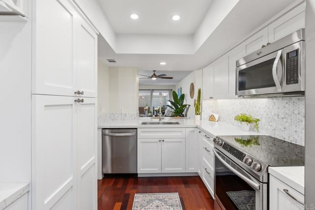 Detail Gallery Image 4 of 22 For 853 America Way, Del Mar,  CA 92014 - 2 Beds | 1/1 Baths