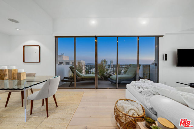 2160 E Century Parkway, Los Angeles CA: https://media.crmls.org/mediaz/d0beee34-3fd8-4efd-a2b7-1cb48012674f.jpg