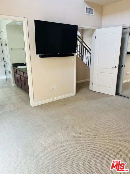 5719 Camellia Avenue, 109 photo 26