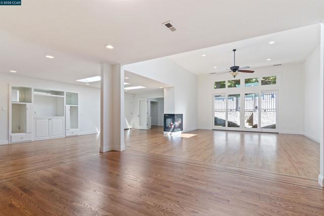 225 Rheem Blvd, Moraga CA: https://media.crmls.org/mediaz/d0c3cf18-7bce-4568-8280-4e602b03cca5.jpg