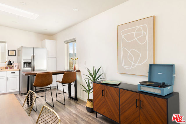 5737 Mojave Ranch Road, Joshua Tree CA: https://media.crmls.org/mediaz/d0c3d261-6bd2-49ca-a10a-660213c1a773.jpg
