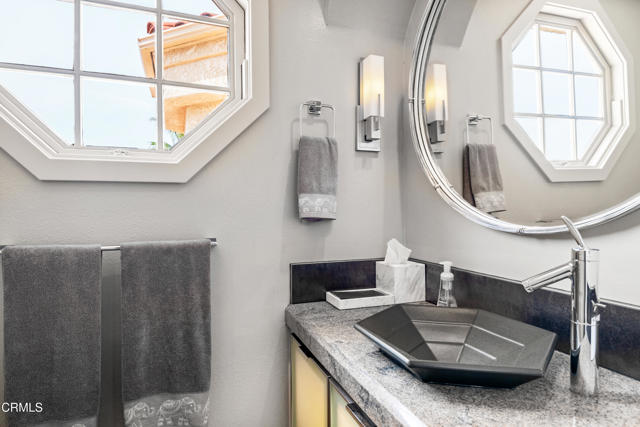 1758 Emerald Isle Way, Oxnard CA: https://media.crmls.org/mediaz/d0c41c49-5736-4453-8087-5cf9021d5845.jpg