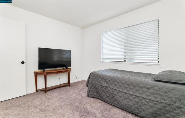 Image 19 of 23 For 1215 Kenwal Rd  D