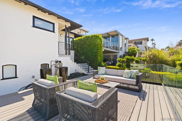 3301 Trumbull St, San Diego CA: https://media.crmls.org/mediaz/d0c4877f-f322-4b6f-acd5-df9933bcd307.jpg