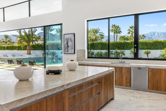 1 Bravo Court, Rancho Mirage CA: https://media.crmls.org/mediaz/d0c4dc57-f990-4be1-aec4-6ab0f9787aac.jpg